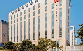 ibis New Delhi Aerocity